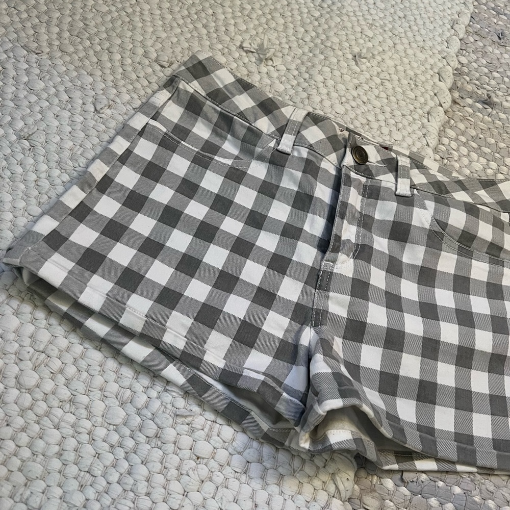 SO Shorts Size 5